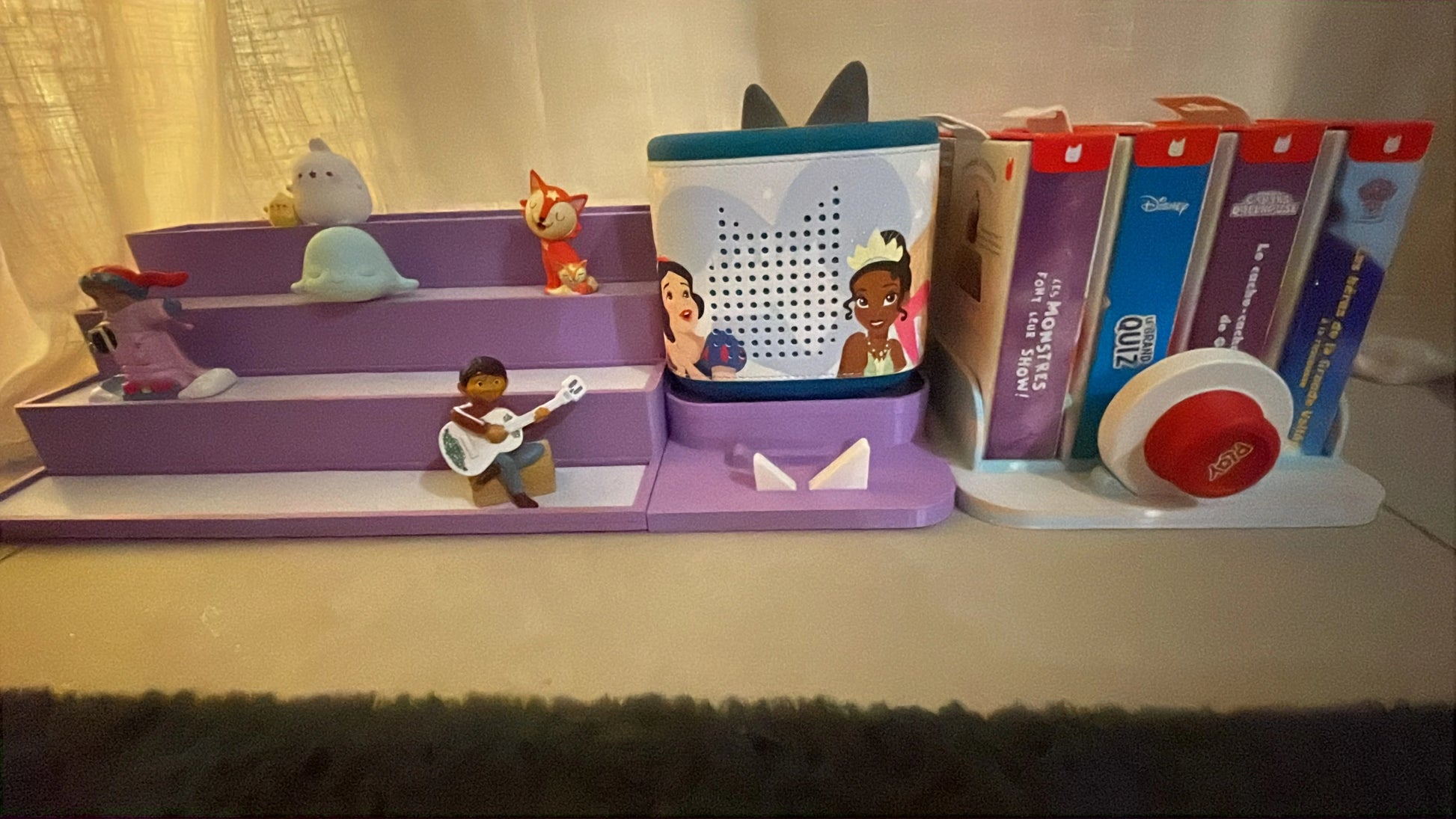 etagere double avec support toniebox et  support pour jeux tonieplay